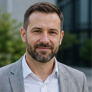 Fikcyjny avatar klienta: Piotr